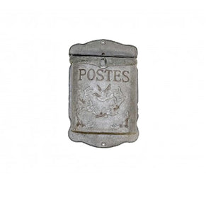 Postilaatikko ranskalaisella tekstillä Postes ja kyyhkyn kuvalla sinkkisen värinen luukullinen postilaatikko koriste La Petite Provence
