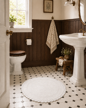Toilet rug with round lace edge Amélie white or beige