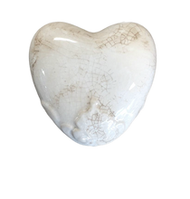 Koristesydän, vaaleaa patinoitunutta kiven näköistä materiaalia La Petite Provence